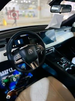 بي واي دي Qin Plus